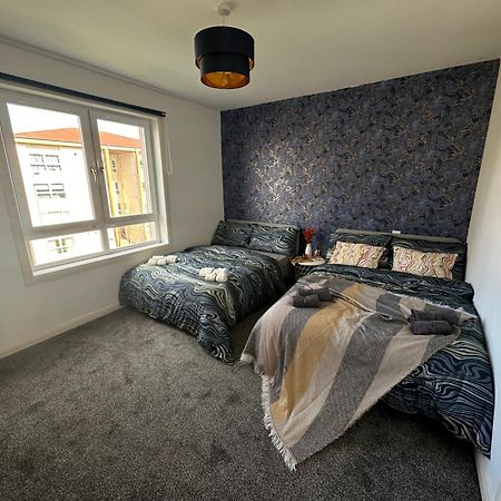 Glasgow Modern Style Home , Separate Entrance ภายนอก รูปภาพ