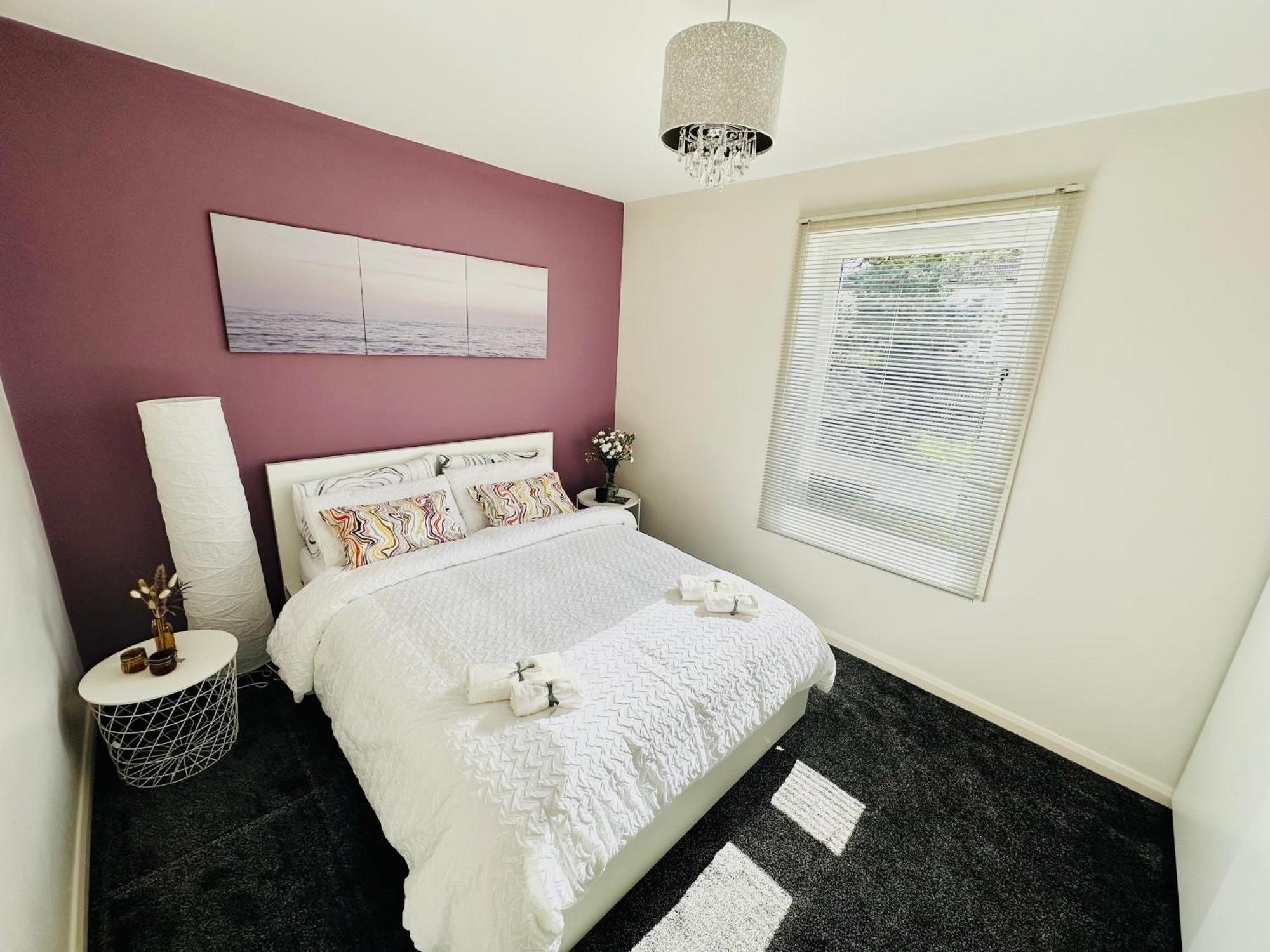Glasgow Modern Style Home , Separate Entrance ภายนอก รูปภาพ